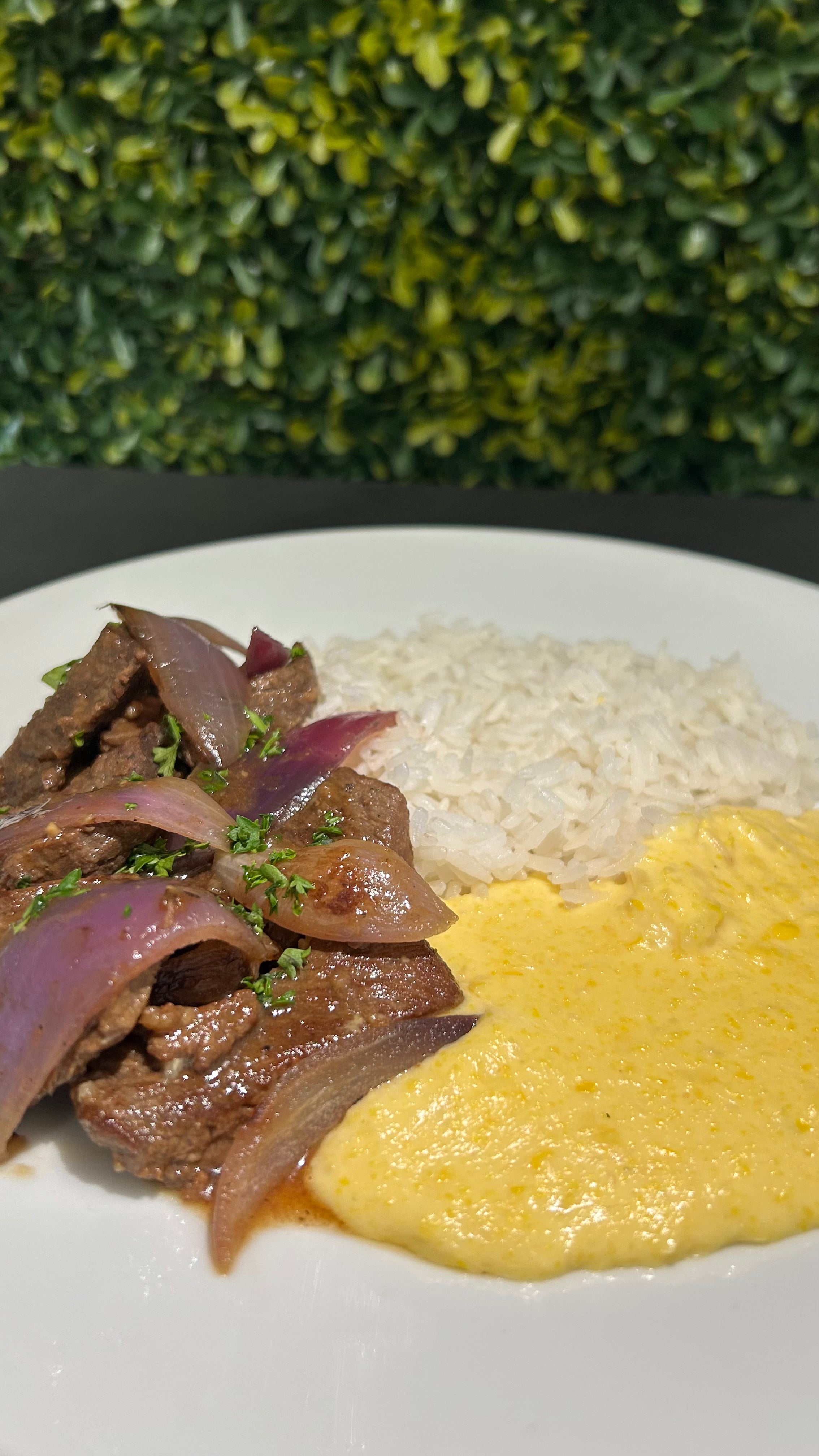 Sauteed Beef and Onions